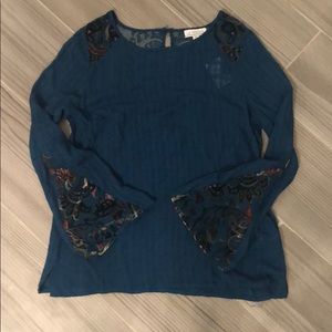 LA Threads Bell Sleeve Top with Paisley NWOT